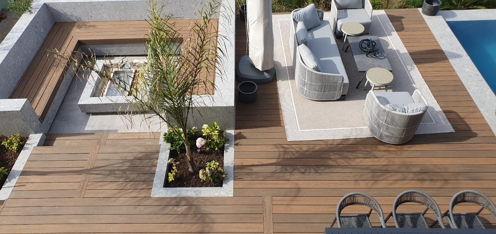 Beautiful deck with outdoor furniture